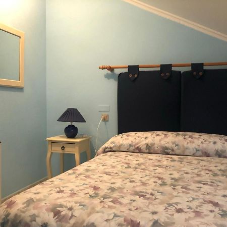 Apartamento Con Hermosas Vistas A La Playa Del Altar Sieiro Esterno foto